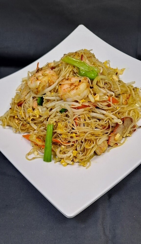 fried thin noodle singapore