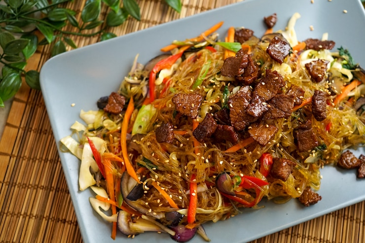 asian-food-restaurant_7939-2024