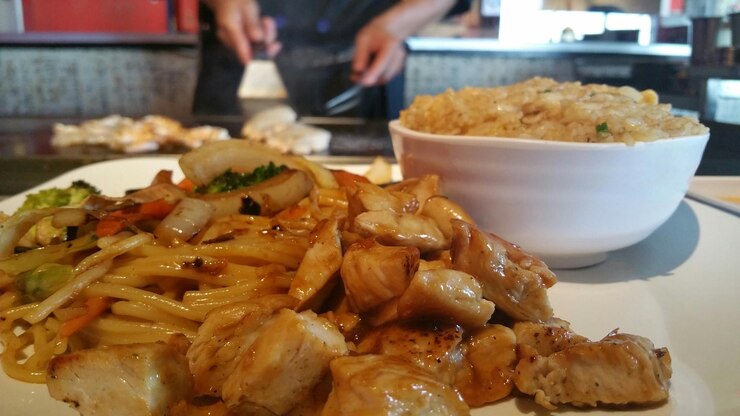 close-up-meal_1048944-17042412